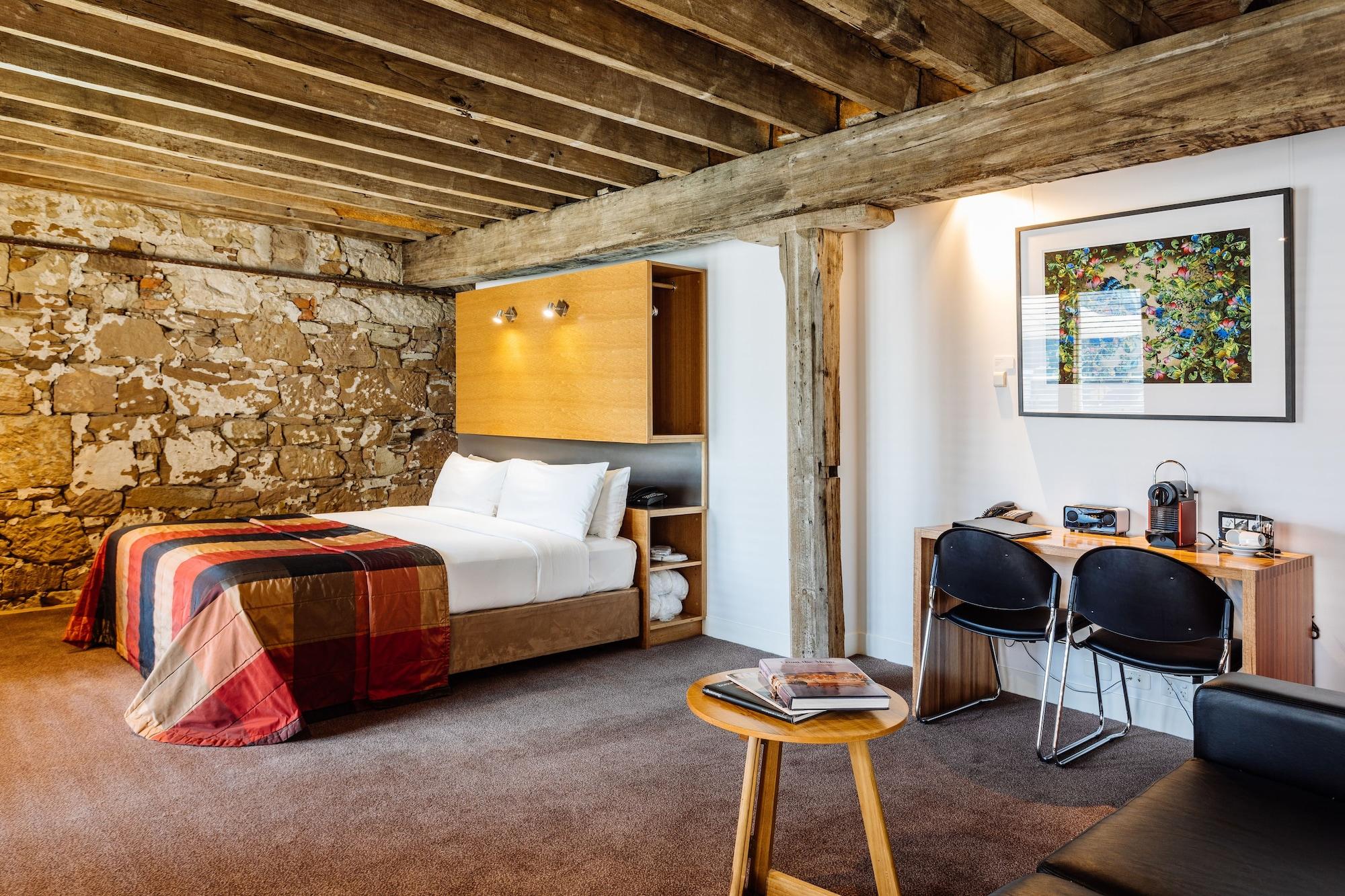 הובארט The Henry Jones Art Hotel מראה חיצוני תמונה A room at the hotel