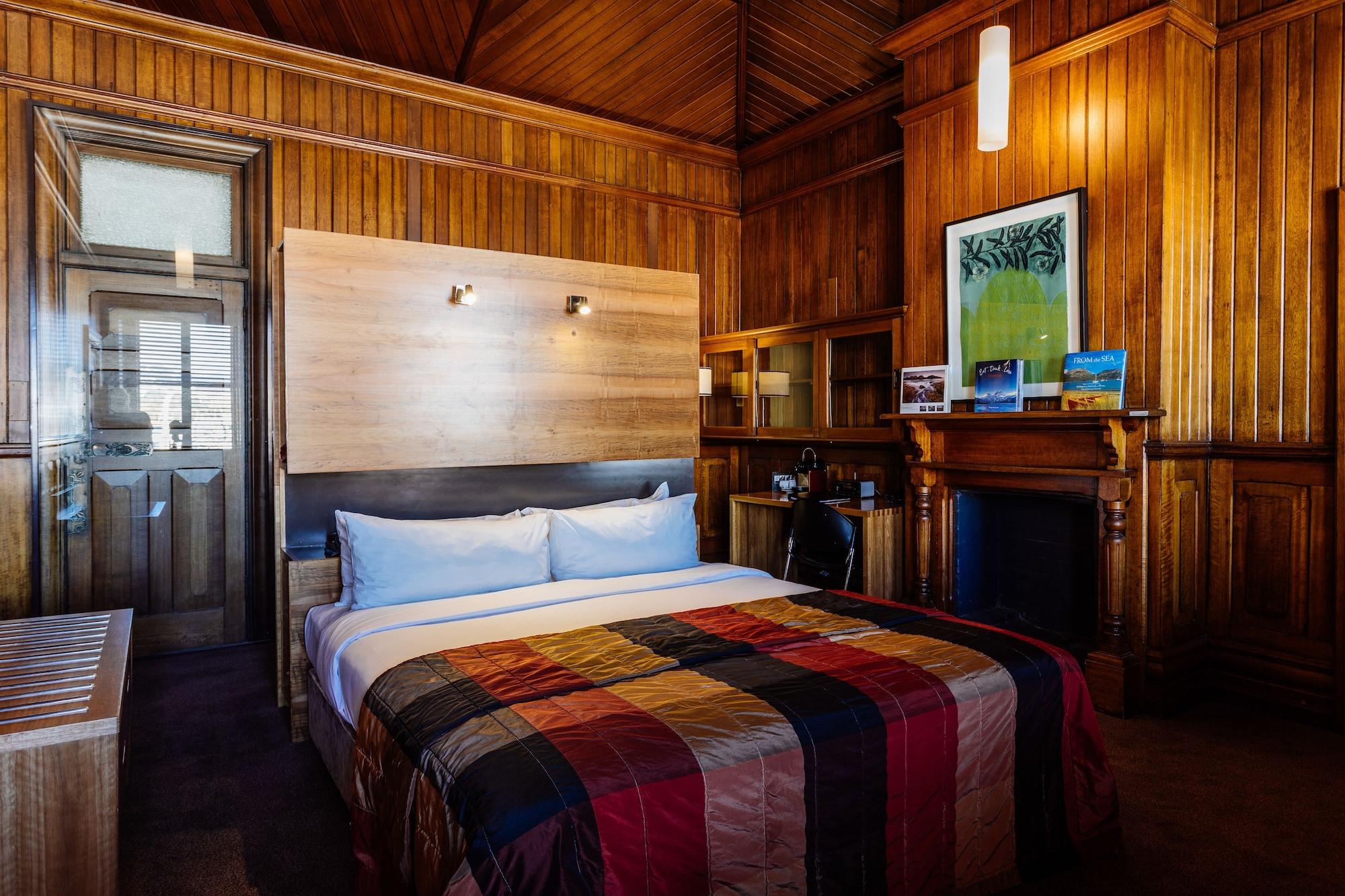הובארט The Henry Jones Art Hotel מראה חיצוני תמונה A room at the hotel