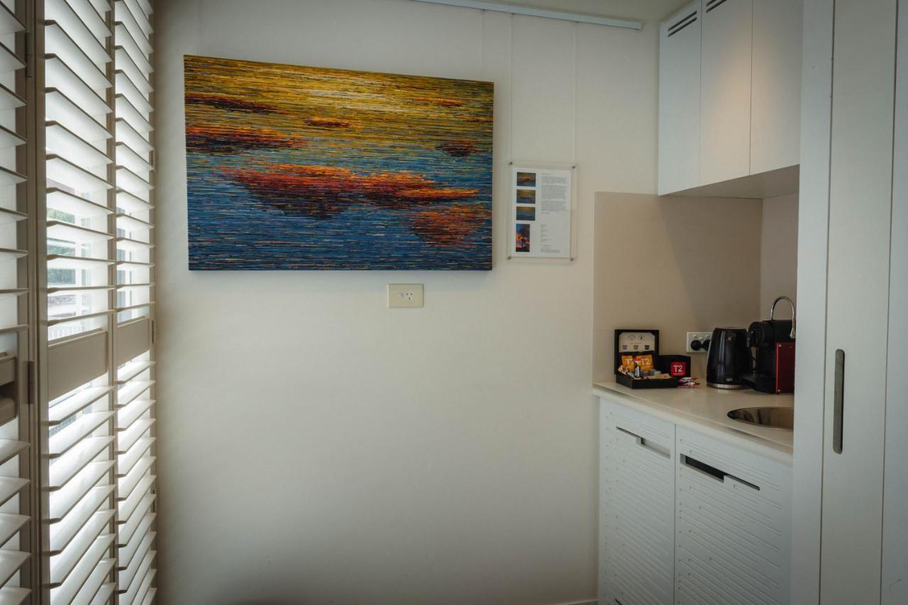 הובארט The Henry Jones Art Hotel מראה חיצוני תמונה A painting by the artist in a private collection